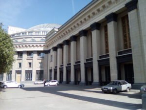 Novossibirsk - une expérience ! Новосибирск. Alexandre. Opéra 300x225 - Novossibirsk - une expérience ! Новосибирск. Alexandre.