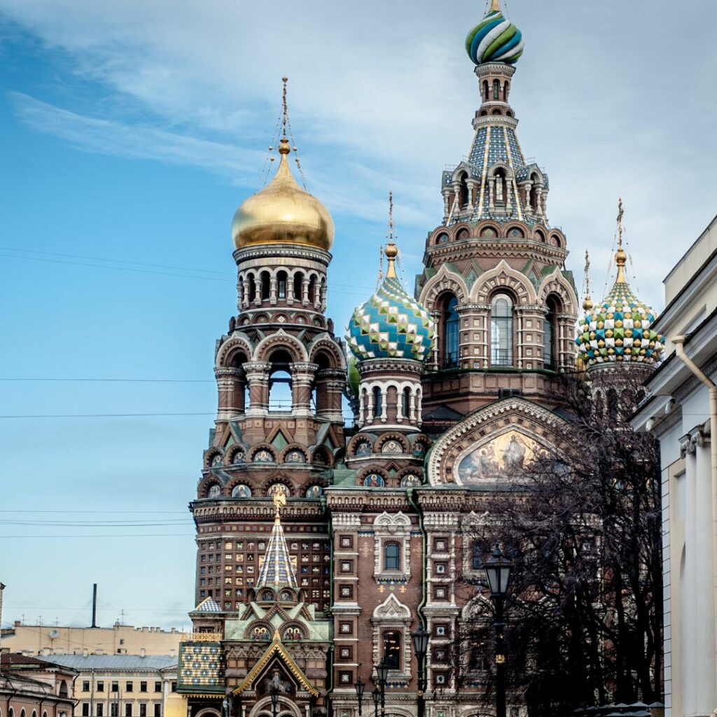 stage de russe à Saint-Pétersbourg. photo de la cathédrale Saint-Sauveur-sur-le-sang-versé à Saint-Pétersbourg